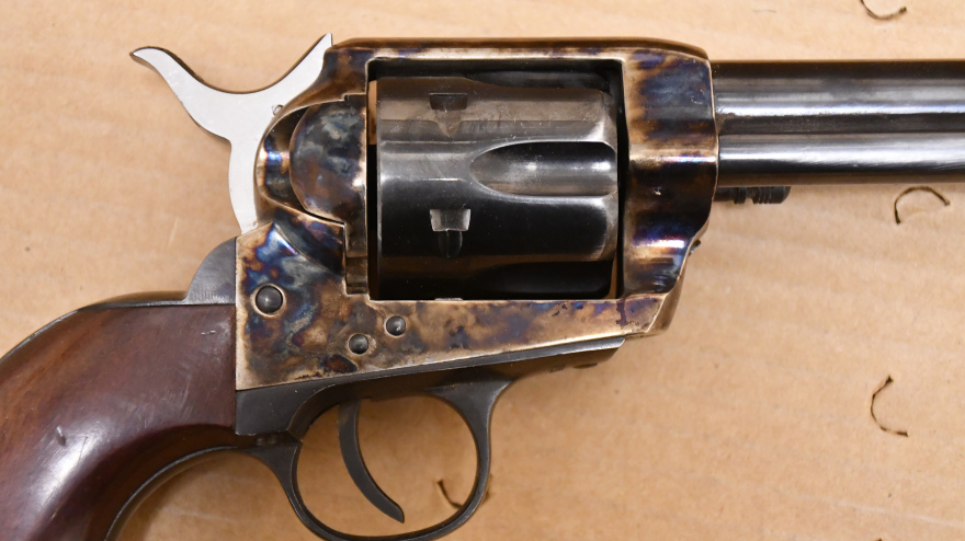 Φάκελος «Rust»: Στη δημοσιότητα φωτογραφίες από την ανάκριση του Μπάλντουιν και τη σκηνή του εγκλήματος