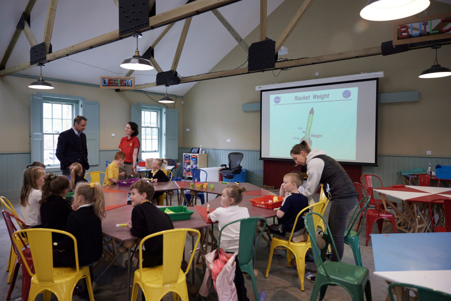 Συνάντηση Μητσοτάκη με Κάρολο στο Dumfries House - Ανάλογες παρεμβάσεις στο Τατόι