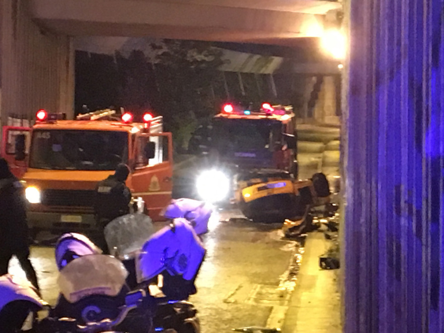 Νέα Ιωνία: Ένας νεκρός σε τροχαίο στη γέφυρα της Νέας Ιωνίας προς Χαλάνδρι - Δείτε βίντεο και φωτογραφίες