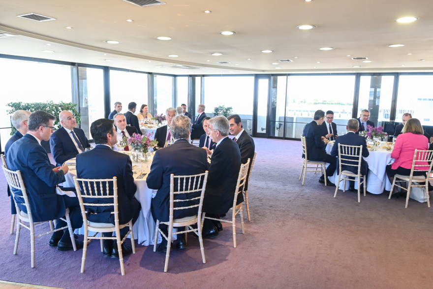 Νίκος Δένδιας: Παρέθεσε αποχαιρετιστήριο γεύμα στον Τζέφρι Πάιατ