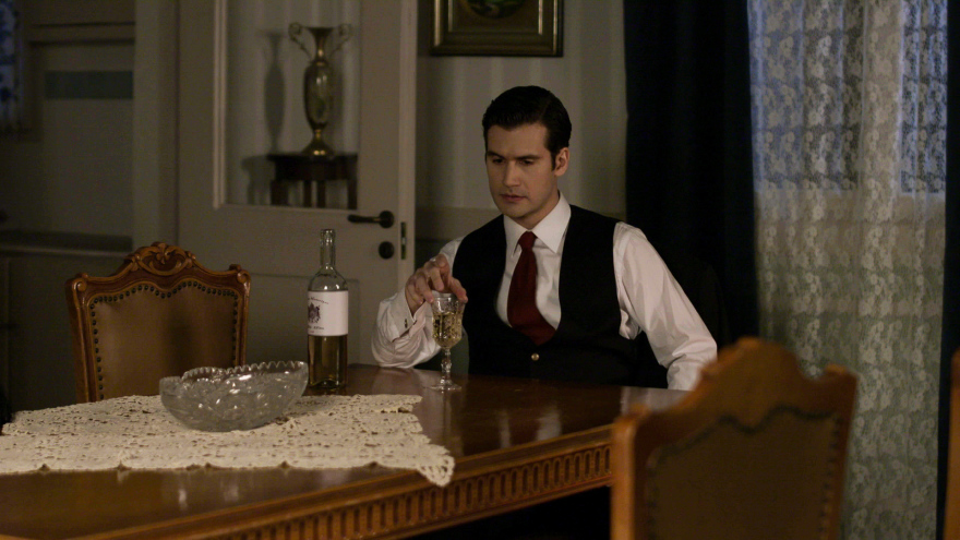 Άγριες Μέλισσες: Ο Νικηφόρος ανακοινώνει την απόφασή του στη Ρένα