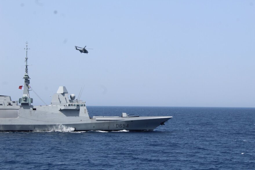 Συνεκπαίδευση ελληνικής και γαλλικής φρεγάτας στην Κρήτη - Δείτε βίντεο