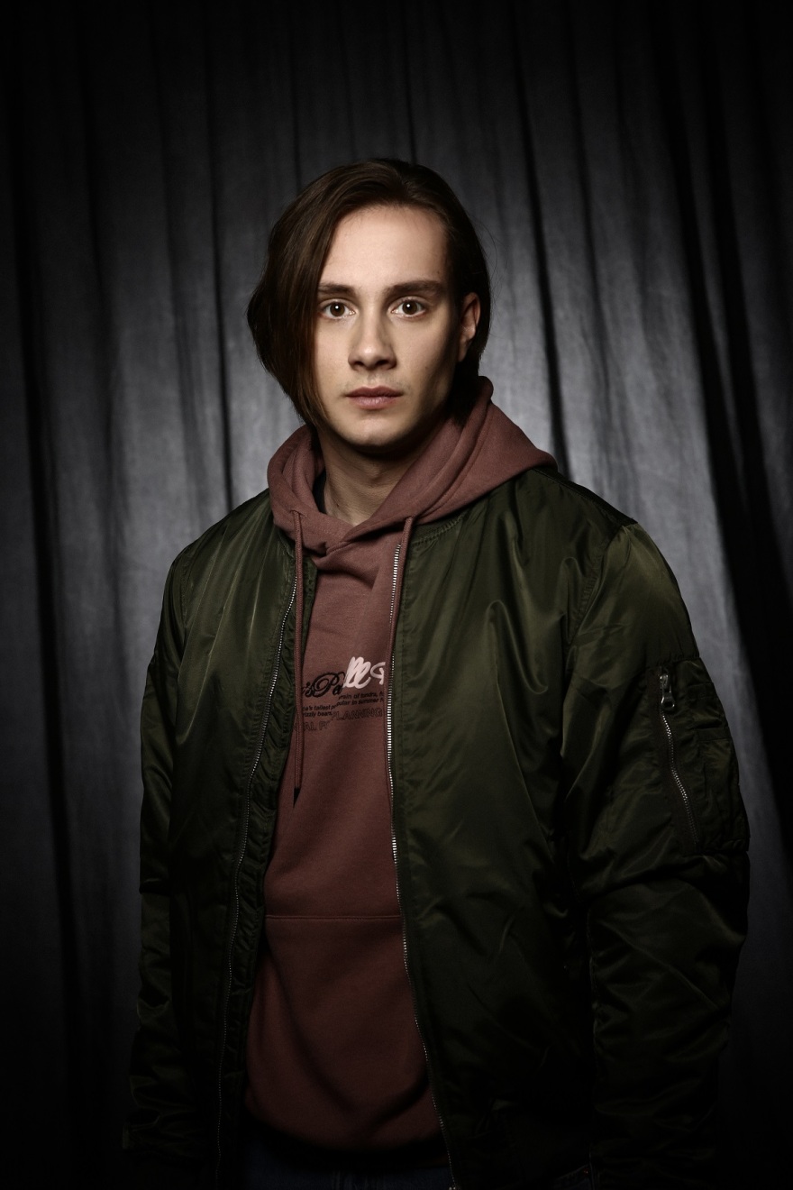 «Ψέματα»: Δύο όψεις, μια αλήθεια