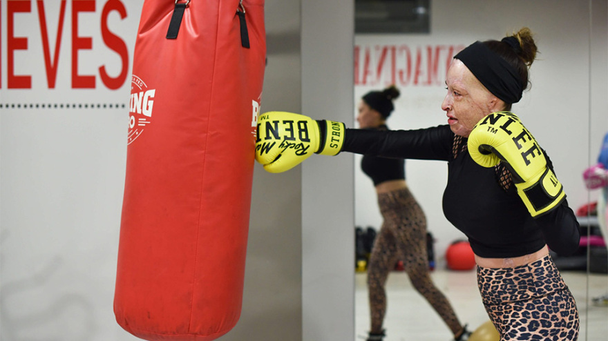 Ιωάννα Παλιοσπύρου: Νέες φωτογραφίες χωρίς τη μάσκα