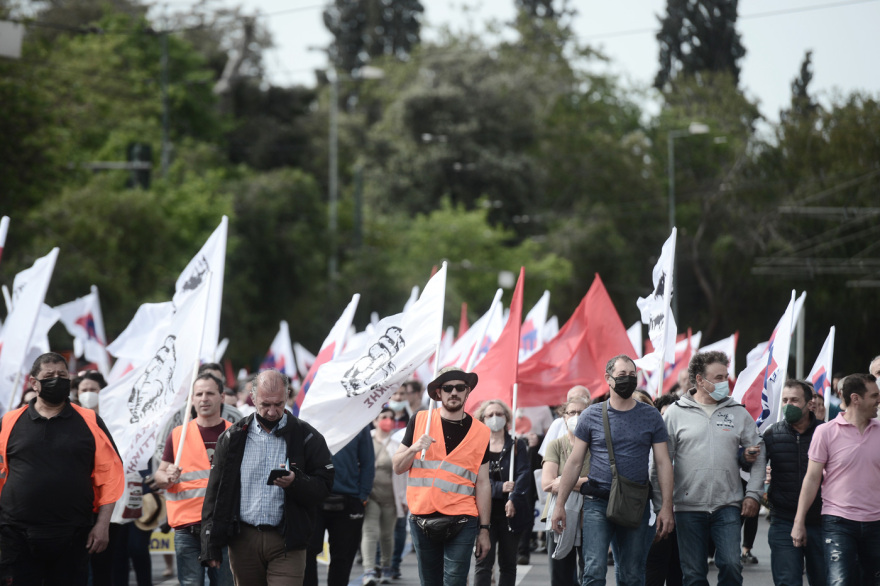 Άνοιξαν οι δρόμοι στο κέντρο της Αθήνας - Ολοκληρώθηκαν οι συγκεντρώσεις των συνδικάτων για την Πρωτομαγιά -  Δείτε φωτογραφίες 
