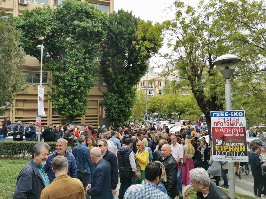 Θεσσαλονίκη: Με κατάθεση στεφάνων και ενός λεπτού σιγή τίμησε το ΕΚΘ την εργατική Πρωτομαγιά