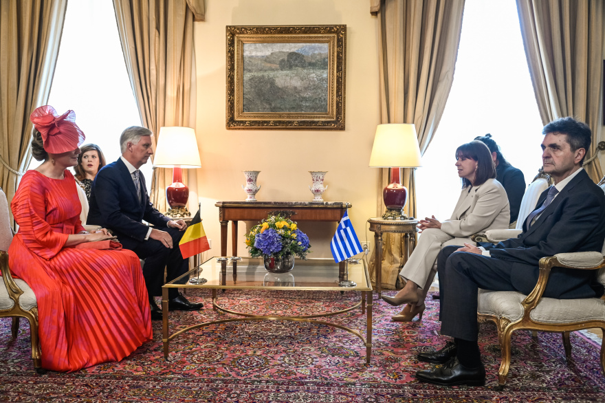 Σακελλαροπούλου: «Θέλουμε να ενισχύσουμε τις ήδη εξαιρετικές σχέσεις Ελλάδας-Βελγίου» τόνισε στη συνάντηση με το βασιλικό ζεύγος