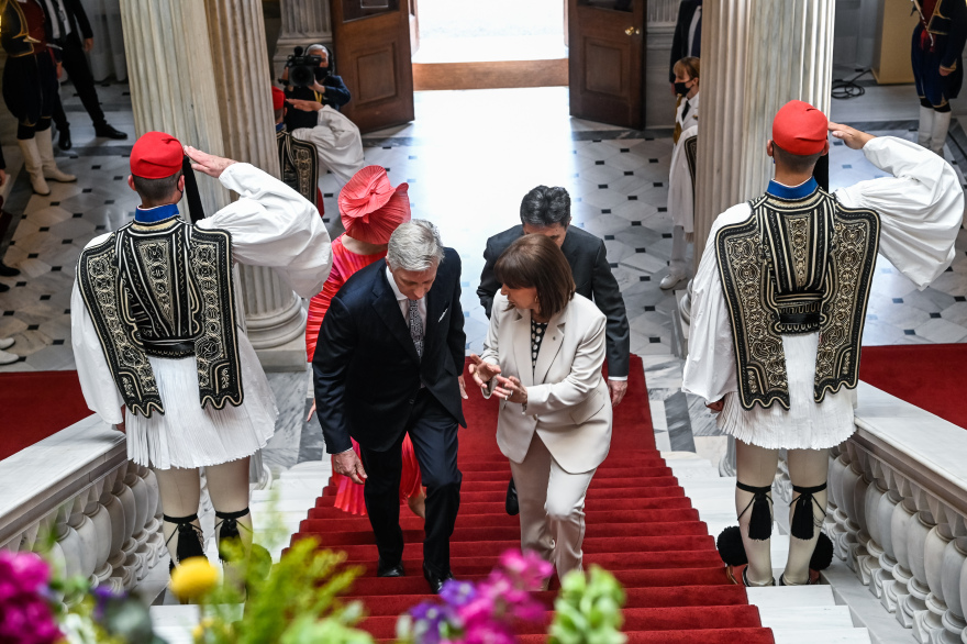 Στο Μέγαρο Μαξίμου το βασιλικό ζεύγος του Βελγίου