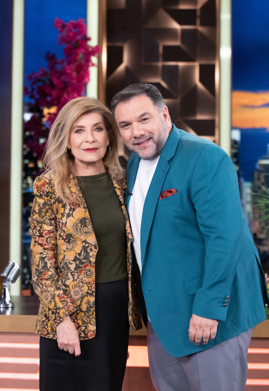 To «The 2night Show» υποδέχεται την Ευφημία Καλογιάννη και την Αιμιλία Υψηλάντη
