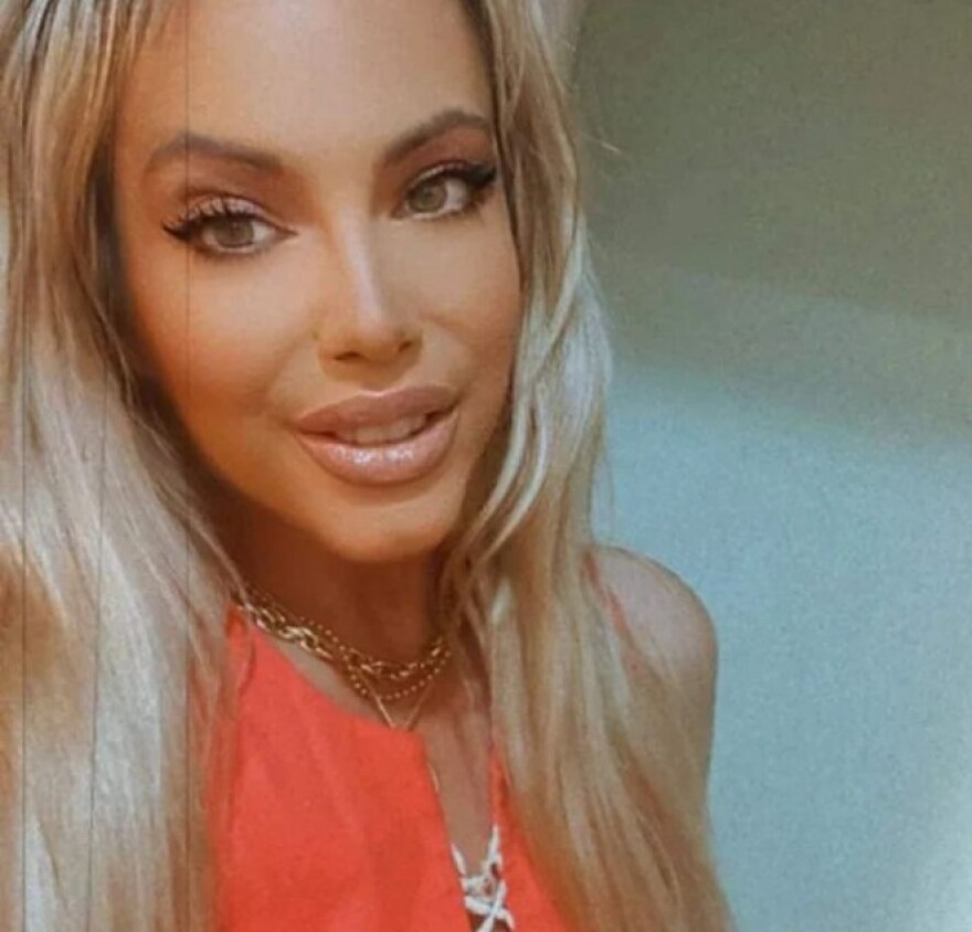 Έλενα Αθανασοπούλου στον σκηνοθέτη που κατηγορεί για βιασμό: «Θέλω να δουλέψω πλέον χωρίς να φοβάμαι»