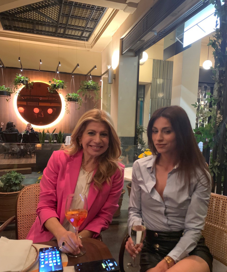 Ο Γιώργος Ντάβλας τιμά τον Καλλιτεχνικό Διευθυντή της Βασιλικής Όπερας του Covent Garden