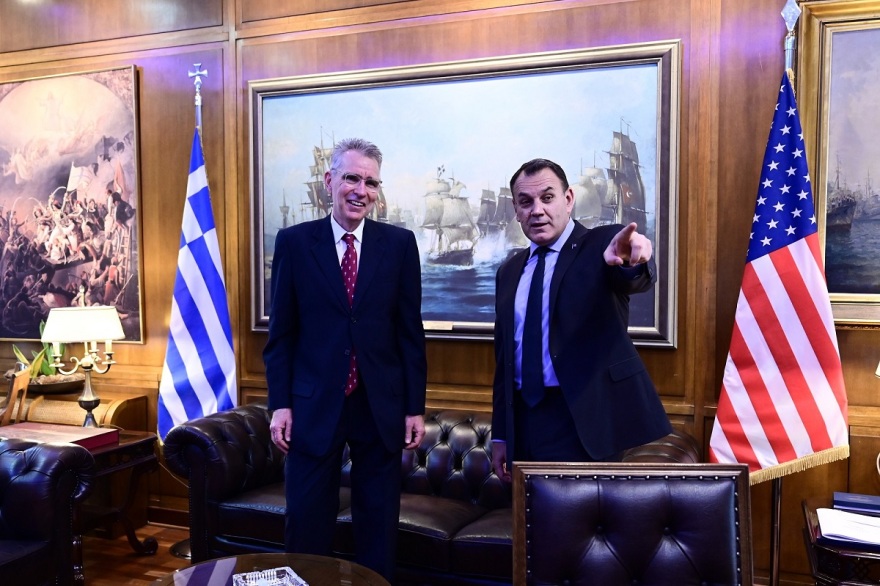 Παναγιωτόπουλος: Συγκινητικός αποχαιρετισμός με Πάιατ - Του θύμισε την πρώτη τους συνεργασία, το 2019