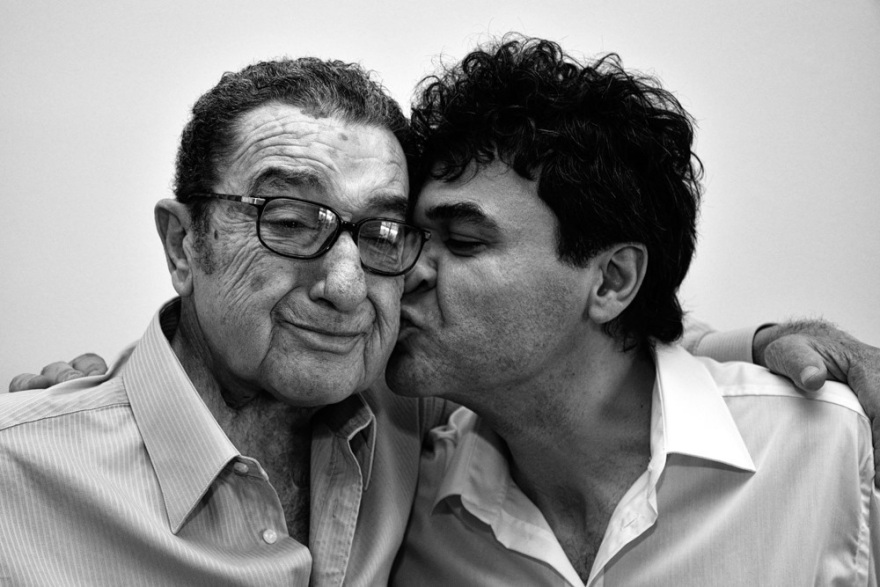 Παρουσίαση Φωτογραφικού Λευκώματος «Θύρες Κλειστές»