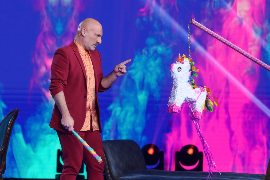 The Masked Singer: Φωτογραφίες από τα backstage του αποψινού επεισοδίου