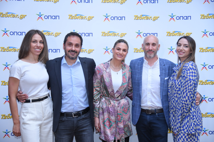 Όσα έγιναν στη λαμπερή βραδιά για τα 3 χρόνια του tzoker.gr