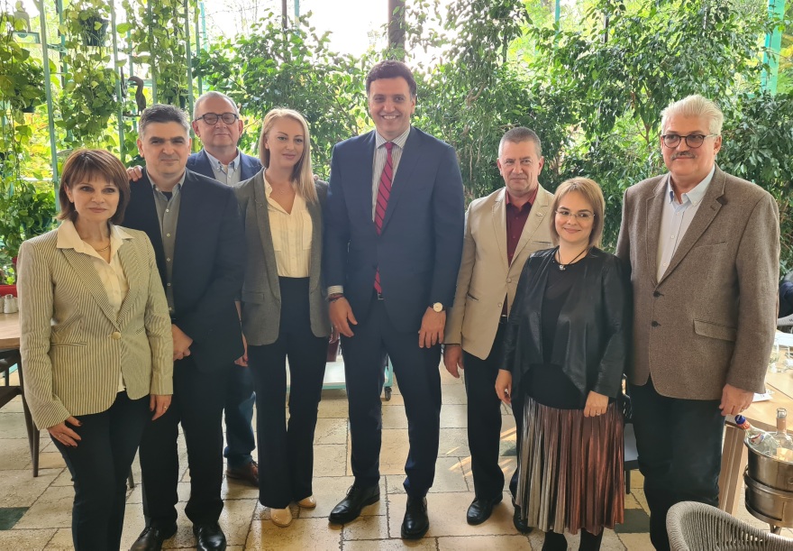 Κικίλιας: Πρώτος προορισμός για τους Ρουμάνους η Ελλάδα - Εκτιμήσεις ότι θα ξεπεράσουν τα μεγέθη του 2019