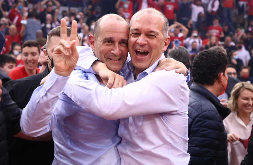 Ολυμπιακός: Προκρίθηκε στο 11ο Final-4 της ιστορίας του - Έξαλλοι πανηγυρισμοί από διοίκηση, παίκτες και κόσμο