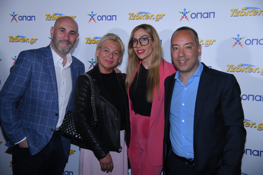 Όσα έγιναν στη λαμπερή βραδιά για τα 3 χρόνια του tzoker.gr