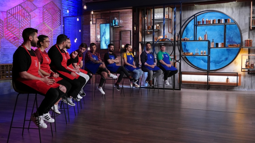 MasterChef 2022: Ποιος θα φορέσει τη λευκή ποδιά, εξασφαλίζοντας τη θέση του στο διαγωνισμό;