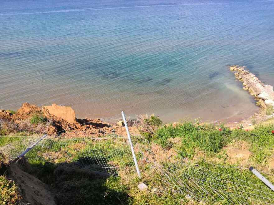 Μεγάλη κατολίσθηση στο Καλαμάκι Αχαΐας - Δείτε βίντεο