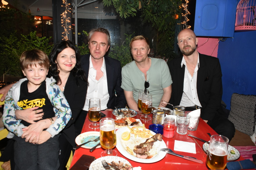 Madrugada: Μια μοναδική βραδιά στο «Σουρεάλ» της Σάννυς Μπαλτζή