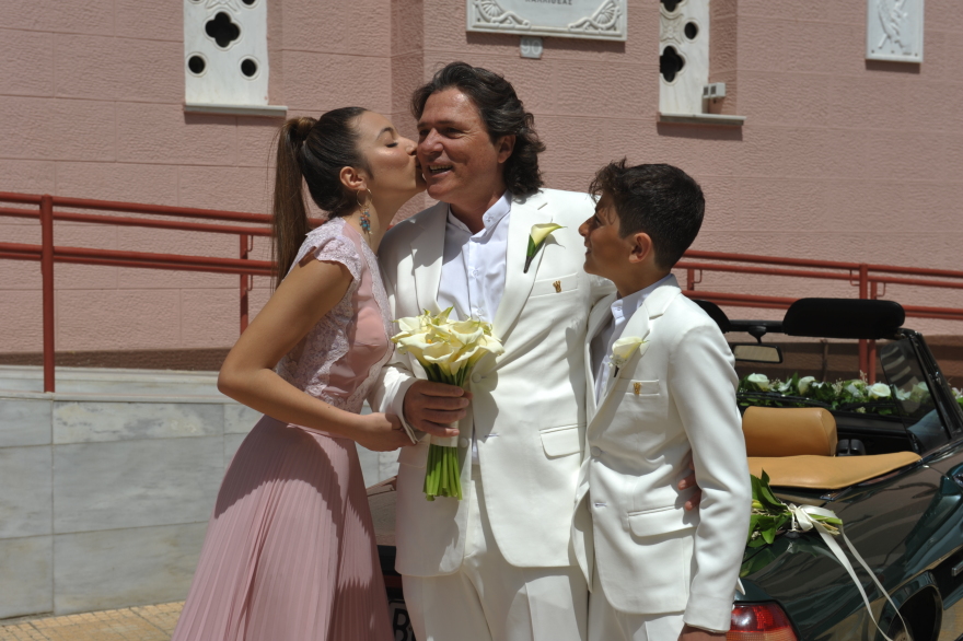 Βίκυ Χαντζή: Παντρεύτηκε τον αγαπημένο της, Γιώργο Σκλαβούνο