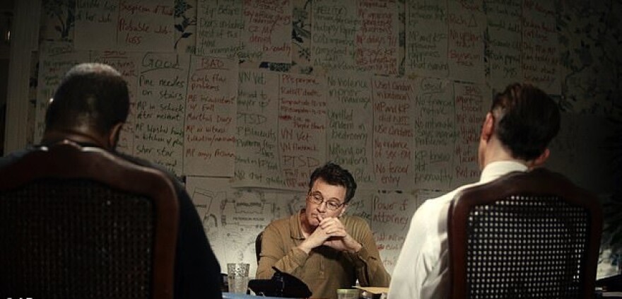 «The Staircase»: Ο bisexual σύζυγος, η ερωμένη και το έγκλημα που έγινε τηλεοπτική σειρά