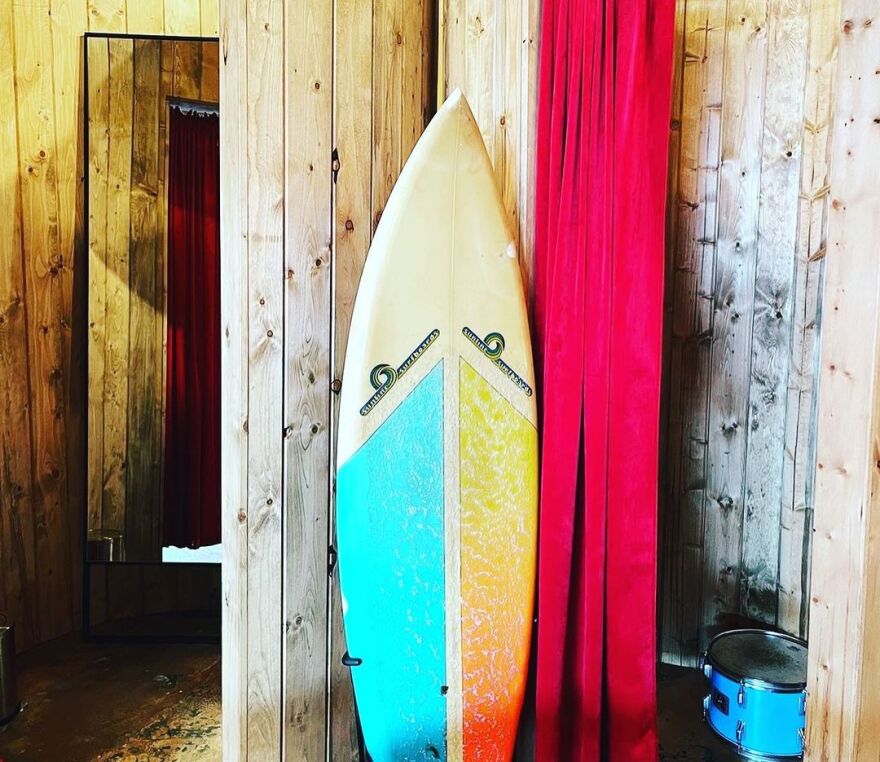 Τζένη Μπαλατσινού: Διακοπές στο Μαλιμπού με την κόρη της, Αμαλία