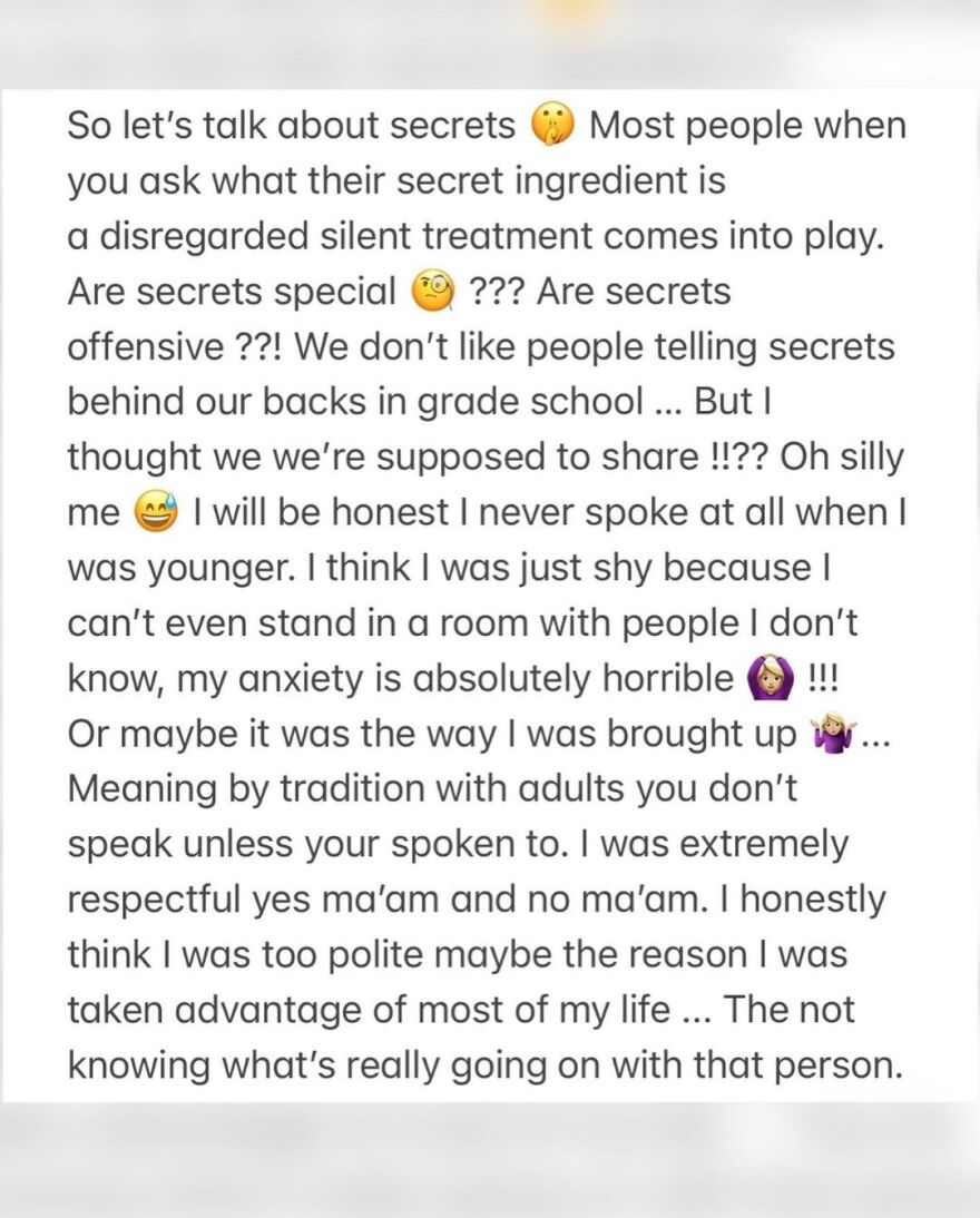 Η Μπρίτνεϊ Σπίαρς δείχνει το πέπλο του νυφικού της και ξεσπά ξανά για την οικογένειά της - «Τα δύσκολα τελείωσαν»