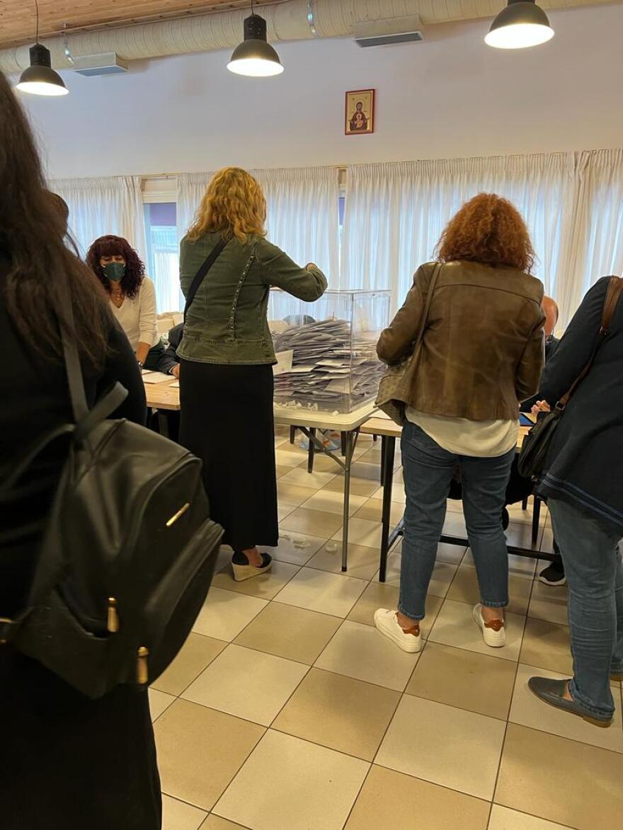 Έσπασε το φράγμα των 100.000 η συμμετοχή στις εκλογές ΚΙΝΑΛ – Παράταση έως τις 20:00 για την ψηφοφορία