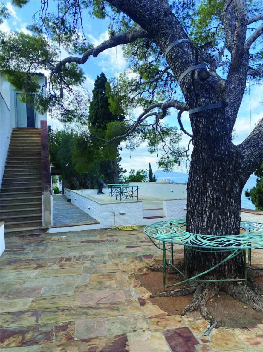 Αρχοντικό Μπουντούρη: «Πωλείται Ιστορία» 10 εκατ. ευρώ στην Ύδρα