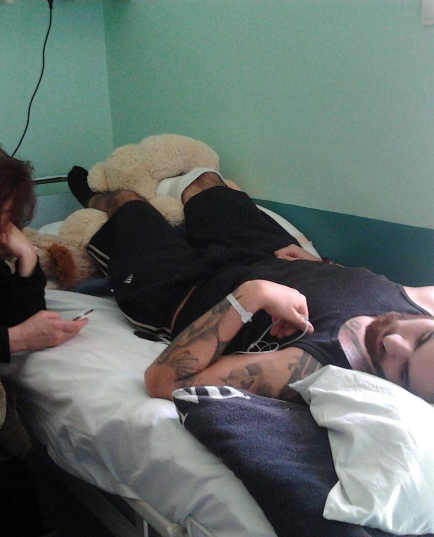 Ετεοκλής Παύλου: Η αγάπη της μητέρας του τον βοήθησε να βγει από το κώμα