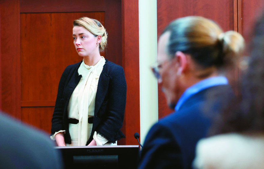 Μήπως το παραξηλώσαμε με το #ΜeΤoo; Από τον Τζόνι Ντεπ, στον σκηνοθέτη του Σασμού