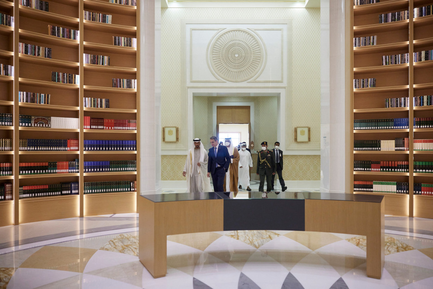 «Υποδέχομαι έναν φίλο» - Τι είπαν Μητσοτάκης και Διάδοχος του Θρόνου του Άμπου Ντάμπι