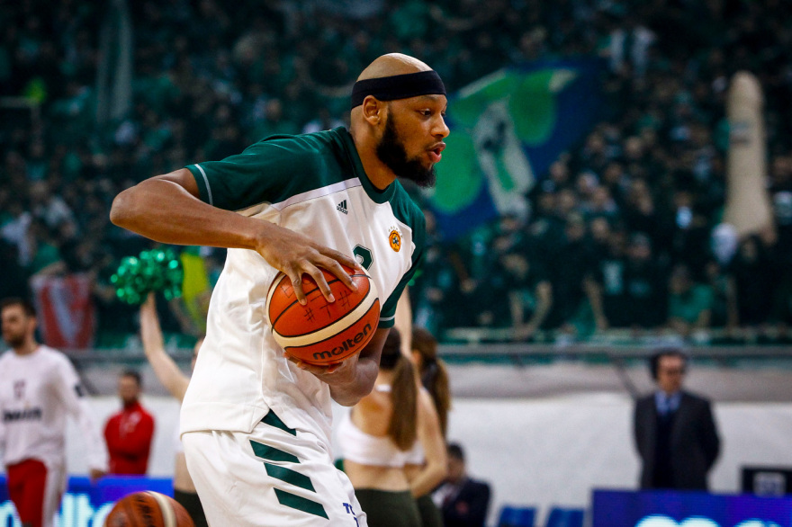 Έντριαν Πέιν, o δολοφονημένος γίγαντας με τη μεγάλη καρδιά