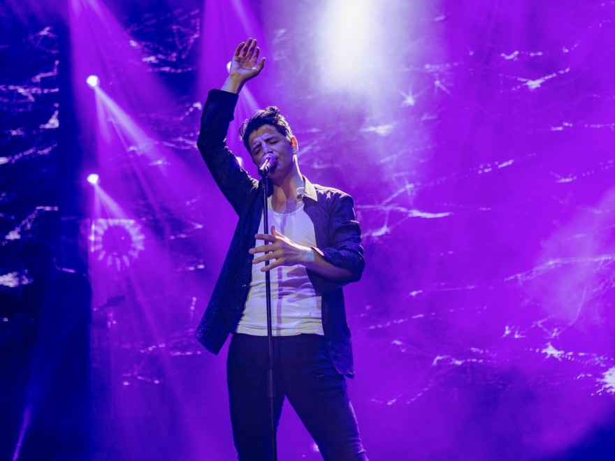 Εντυπωσιακή η πρεμιέρα του Σάκη Ρουβά και της Έλλης Κοκκίνου στη Θεσσαλονίκη