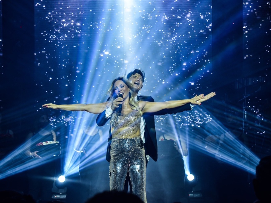 Εντυπωσιακή η πρεμιέρα του Σάκη Ρουβά και της Έλλης Κοκκίνου στη Θεσσαλονίκη