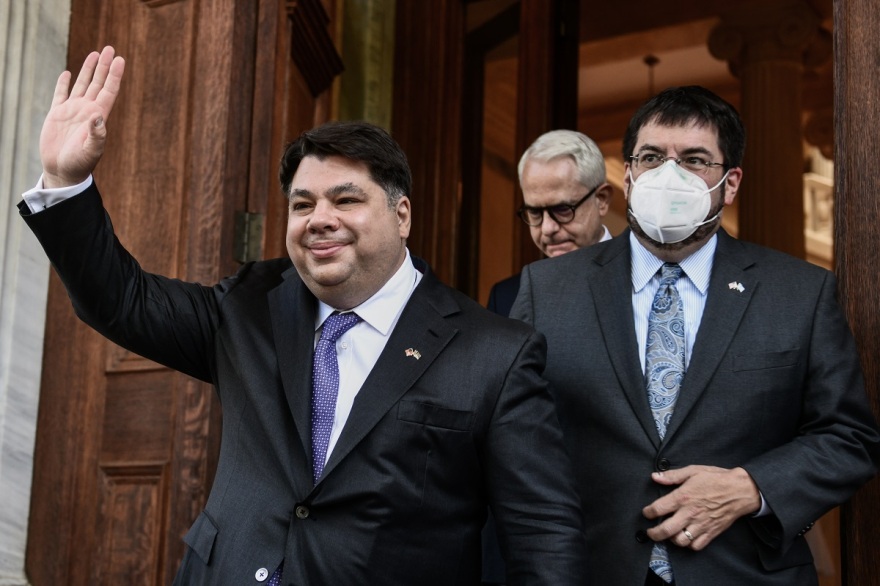 Τα διαπιστευτήριά του στην Σακελλαροπούλου επέδωσε ο νέος πρεσβευτής των ΗΠΑ στην Ελλάδα