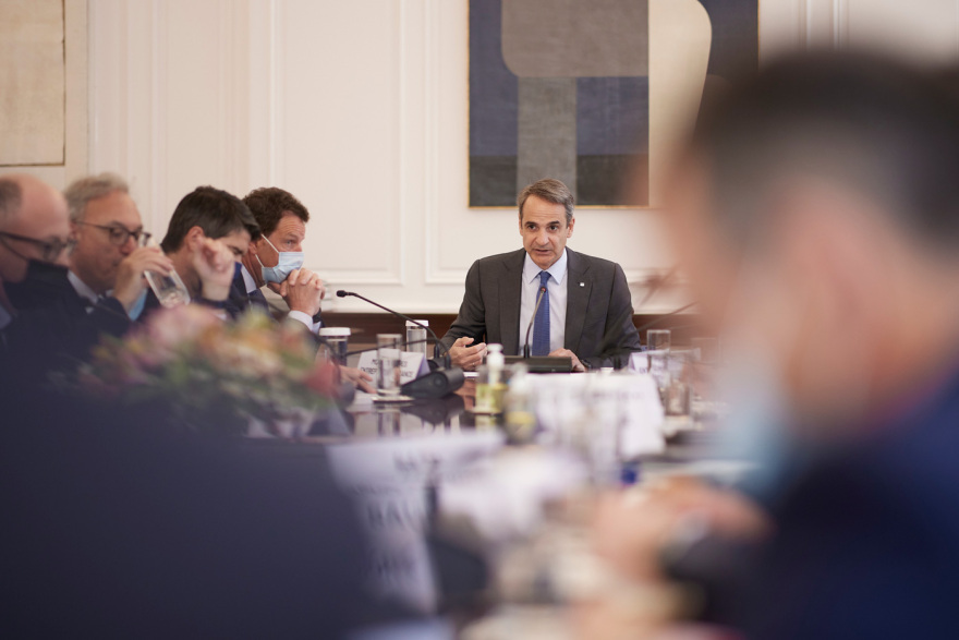 Μητσοτάκης - Συναντήθηκε με Γάλλους επιχειρηματίες: Είναι αλήθεια πως η Ελλάδα έχει επιστρέψει