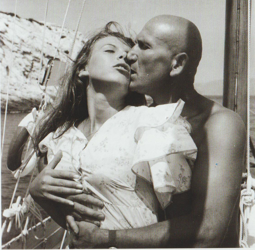 Ο Γκουσγκούνης και η θρυλική ατάκα «μέριασε γέρο να διαβώ» στην ταινία «Sex... 13 μποφόρ»