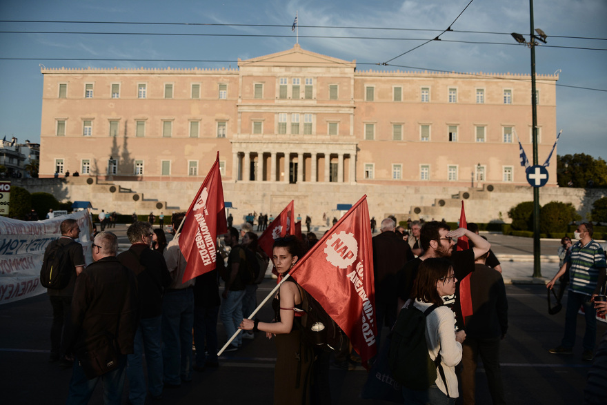 Βγήκαν στους δρόμους κατά της αμυντικής συμφωνίας με τις ΗΠΑ