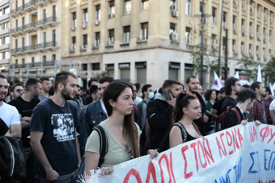 Βγήκαν στους δρόμους κατά της αμυντικής συμφωνίας με τις ΗΠΑ