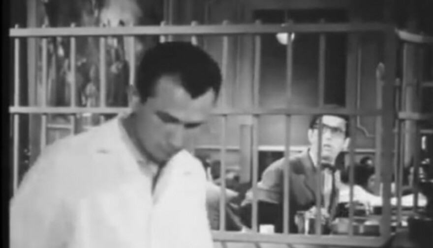 Ο Γκουσγκούνης και η θρυλική ατάκα «μέριασε γέρο να διαβώ» στην ταινία «Sex... 13 μποφόρ»