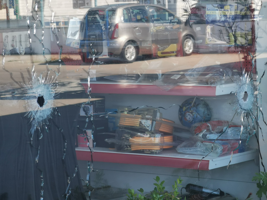 Θεσσαλονίκη: «Γάζωσαν» το πρατήριο του προέδρου βενζινοπωλών της πόλης