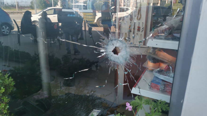 Θεσσαλονίκη: «Γάζωσαν» το πρατήριο του προέδρου βενζινοπωλών της πόλης