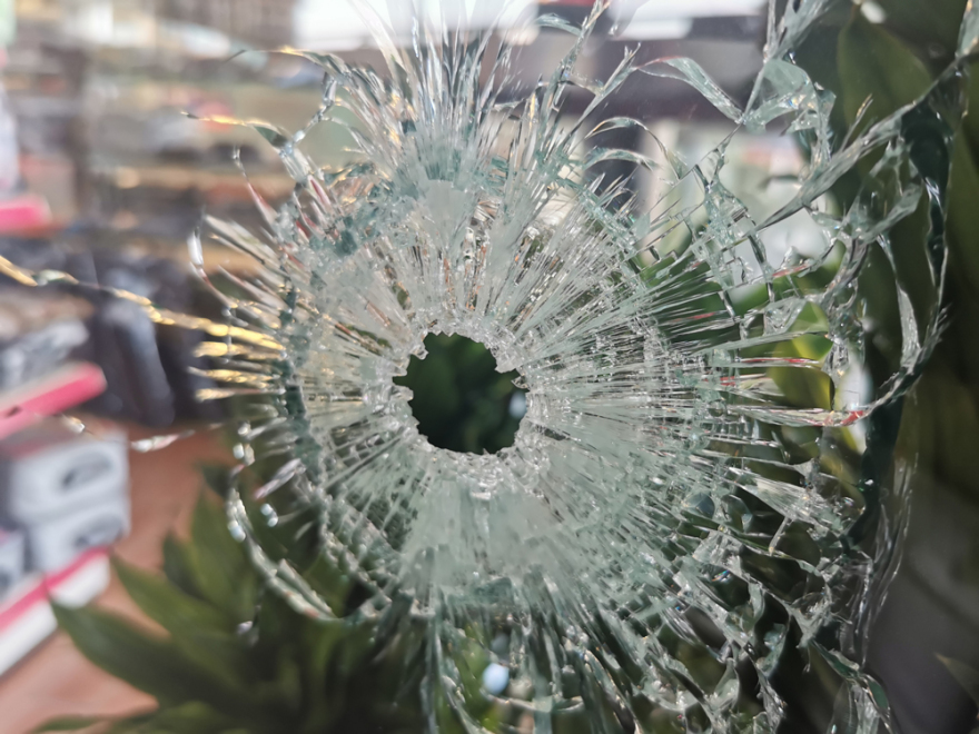 Θεσσαλονίκη: «Γάζωσαν» το πρατήριο του προέδρου βενζινοπωλών της πόλης