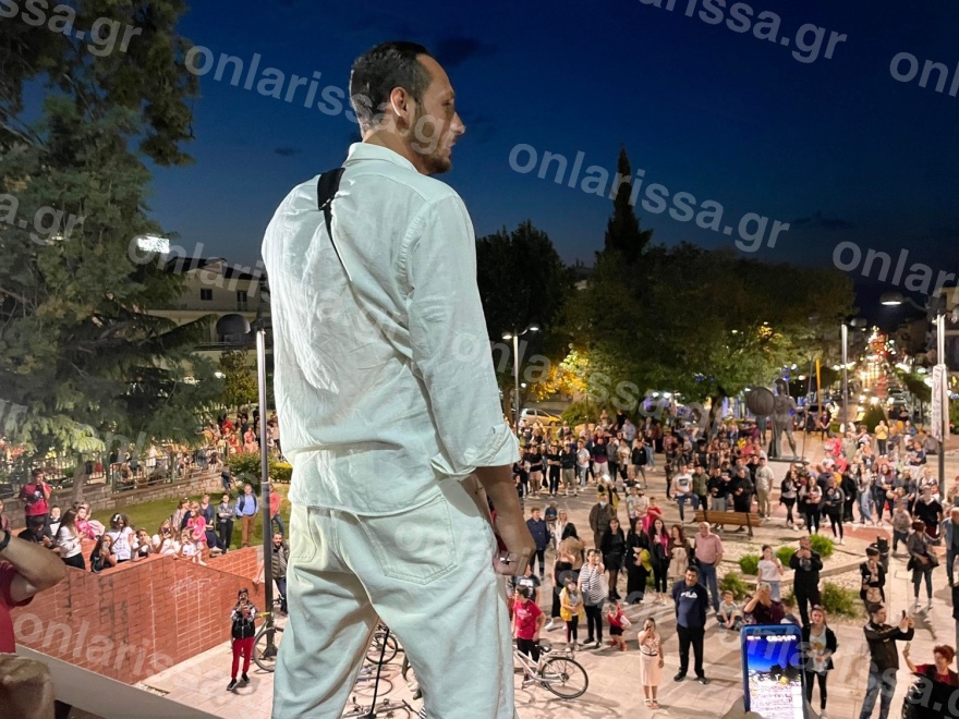 Survivor - Γιώργος Κατσαούνης: Τα Φάρσαλα υποδέχτηκαν τον «Τσακατσούκα» ως νέο... Αχιλλέα - Δείτε βίντεο και φωτογραφίες