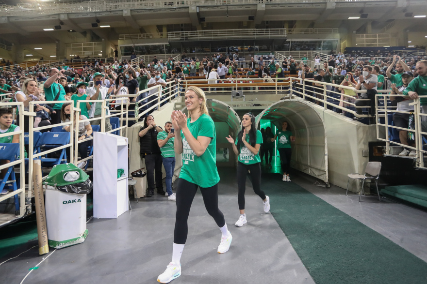 Παναθηναϊκός: Η απονομή της κούπας στις πρωταθλήτριες 