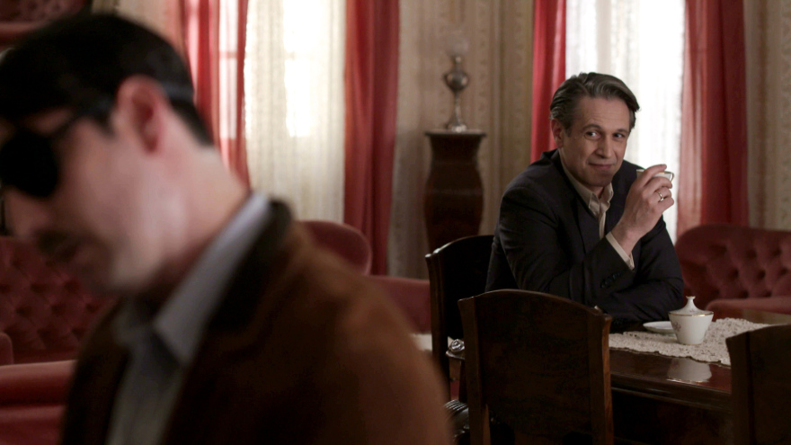 Στις «Άγριες Μέλισσες» μία αναπάντεχη συνάντηση θα τα αλλάξει όλα - Τι θα δούμε στα επόμενα επεισόδια