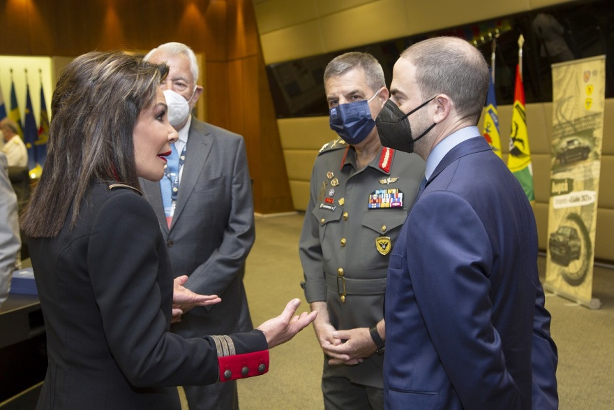 Επιτροπή «Ελλάδα 2021»: Δωρεά 20 οχημάτων μεταφοράς προσωπικού στις Ένοπλες Δυνάμεις 